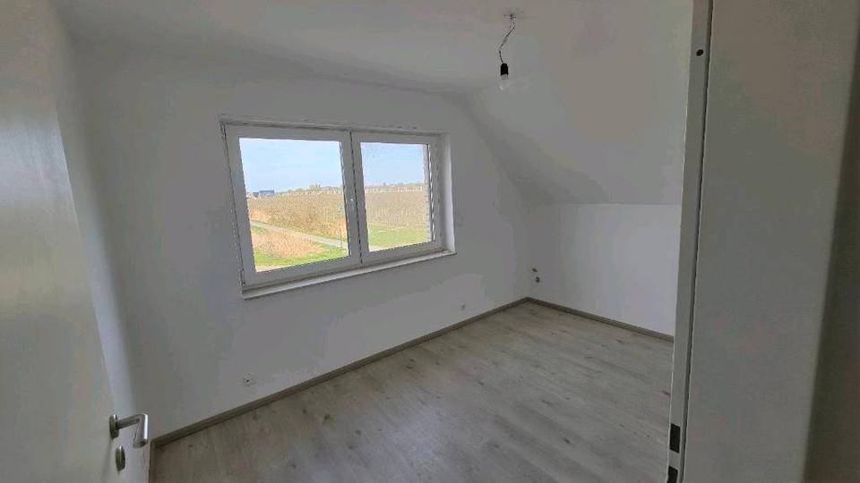 Dachgeschoßwohnung Hollern-Twielenfleth Twielenfleth - 3 Zimmer, 80 m&sup2;, 950&euro; | Angebot:26129910
