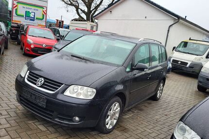 VW Touran 293.456 km 1.577 &euro; Hamburg 20539