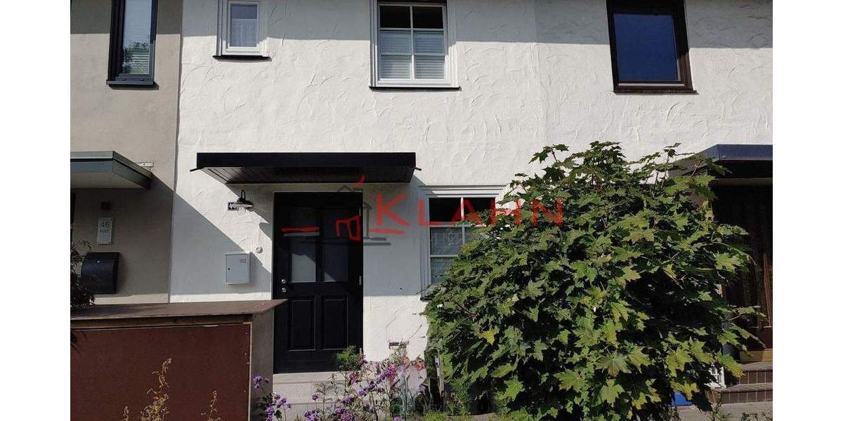 RESERVIERT - Die Elbe in greifbarer Nähe - modernes Mittelreihenhaus 3 zimmer