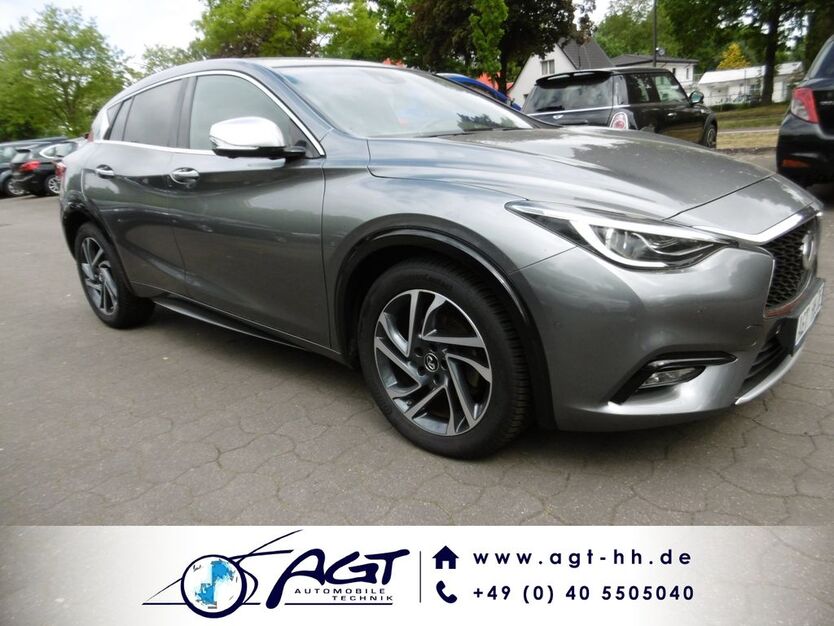 INFINITI Q30 101.108 km 13.800 € Hamburg 22459