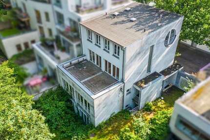 Haus zum Kaufen in Hamburg 2.270.000 € 300 m² 9 zimmer