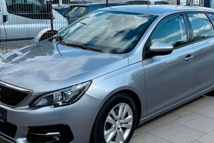 Peugeot 308 181.000 km 7.400 &euro; Hamburg 20097