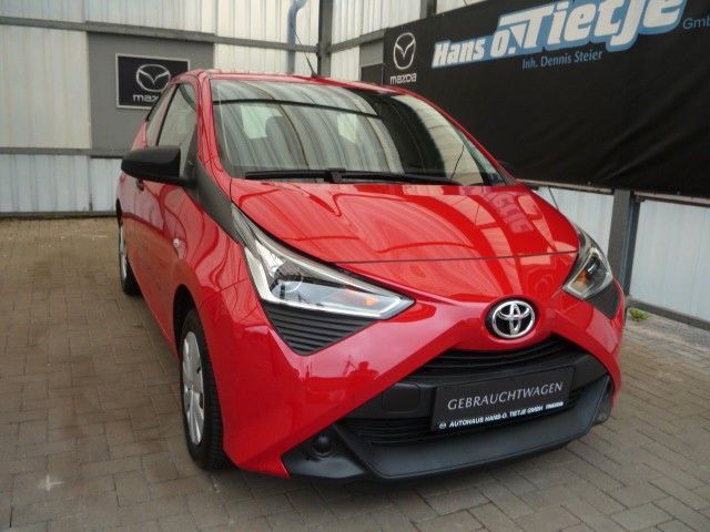 Aygo (X)