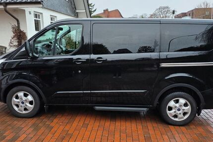 Ford Tourneo Custom 79.000 km 28.400 &euro; Bönningstedt 25474