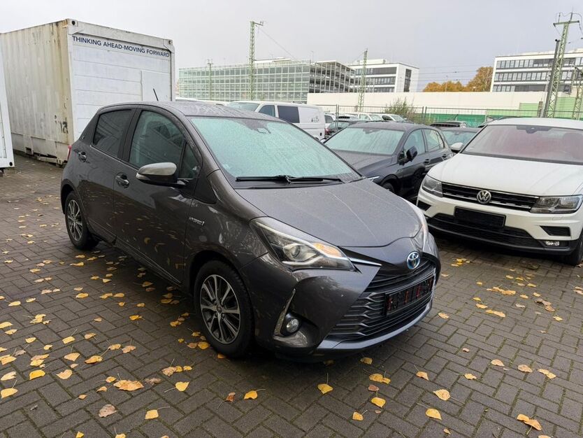 Toyota Yaris 80.623 km 12.900 € Hamburg 22043