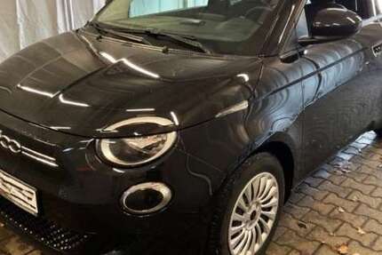 Fiat 500e 14.894 km 11.990 &euro; Buchholz 21244