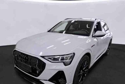 Audi e-tron 44.973 km 33.950 &euro; Hamburg 22047