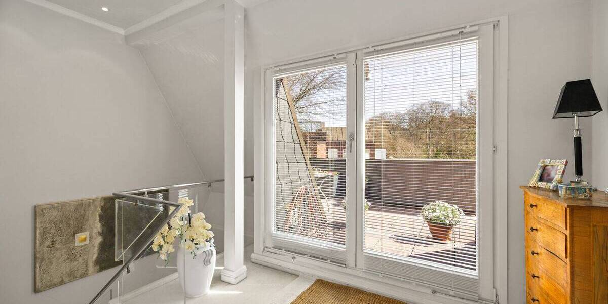 Etagenwohnung Hamburg / Wellingsbüttel Wellingsbüttel - 4 Zimmer, 201 m&sup2;, 1.390.000&euro; | Angebot:26672491