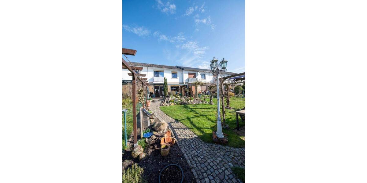 Reihenmittelhaus Stelle - 4 Zimmer, 110 m&sup2;, 325.000&euro; | Angebot:26026470