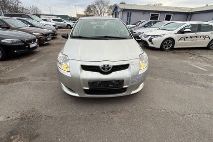 Toyota Auris 207.191 km 3.199 &euro; hamburg 20539