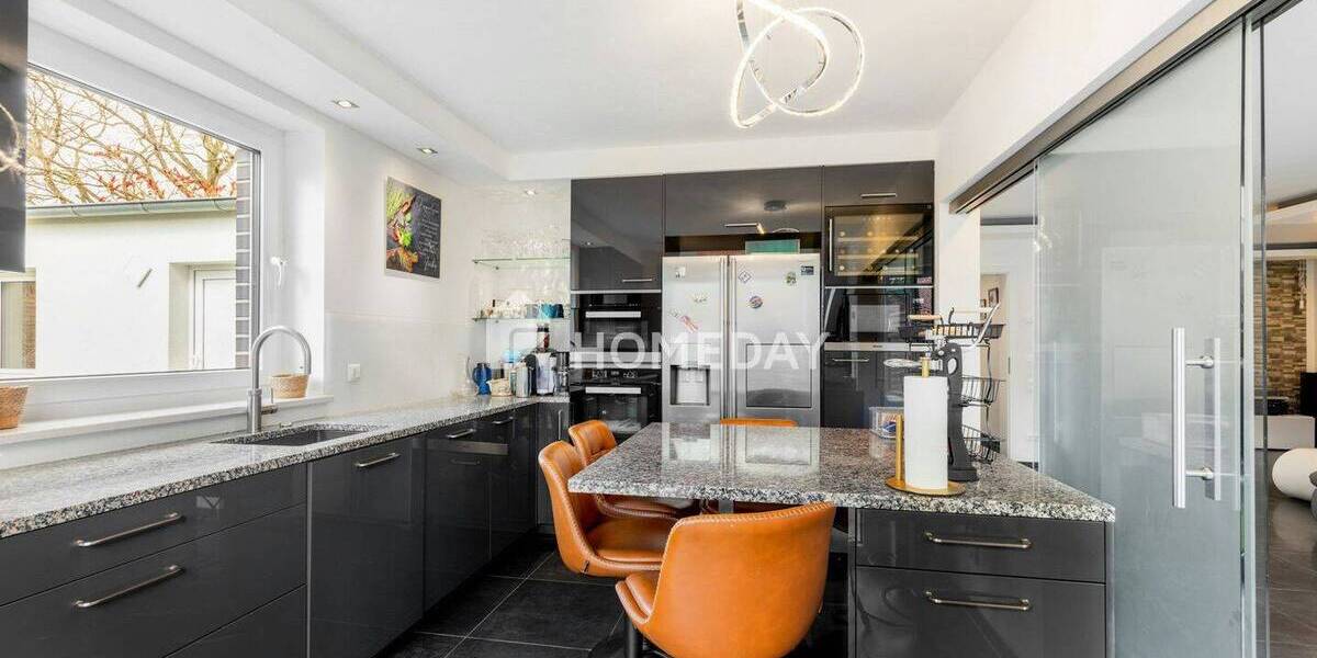 Doppelhaushälfte Hamburg Schnelsen - 7 Zimmer, 215 m&sup2;, 1.650.000&euro; | Angebot:26027517