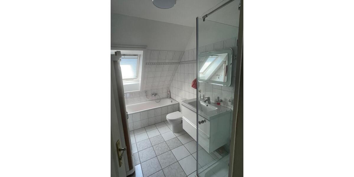 Dachgeschoßwohnung Hamburg Langenhorn - 6 Zimmer, 166 m&sup2;, 750.000&euro; | Angebot:26316203