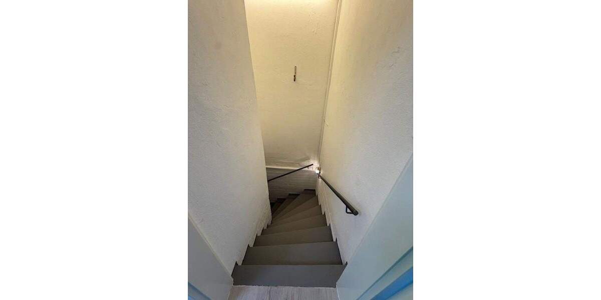 Provisionsfrei vom Eigentümer: Renovierter Bungalow in Parklage auf 702 m² Endgrundstück 4 zimmer