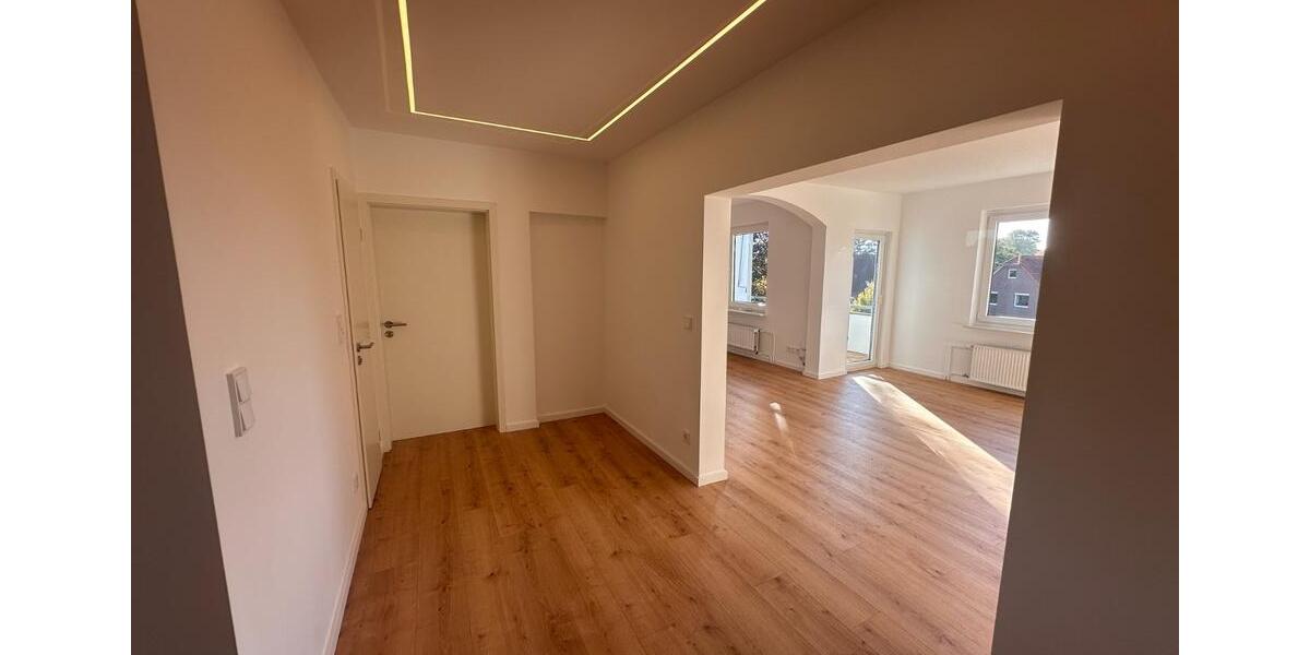 moderne 3 Zimmer Wohnung mit Balkon- frisch modernisiert 3 zimmer