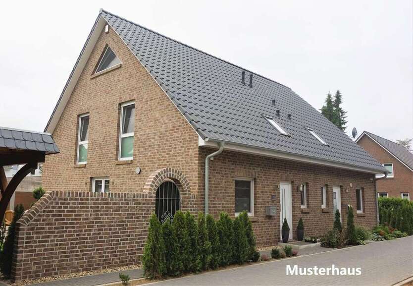 Haus zum Kaufen in Schwarzenbek 379.900 € 121 m²