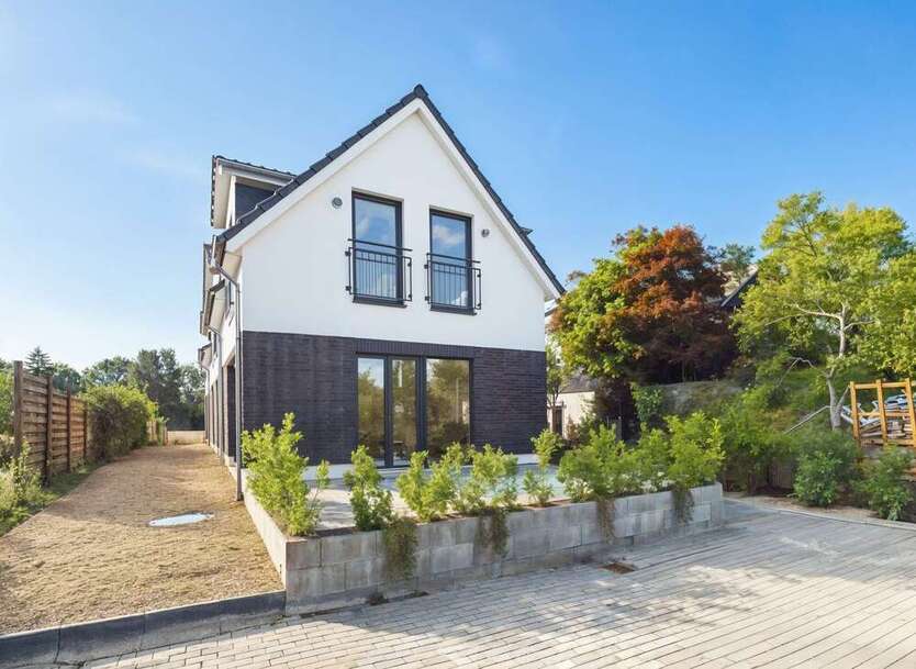 Haus zum Kaufen in Schenefeld 1.395.000 € 189 m² 8 zimmer