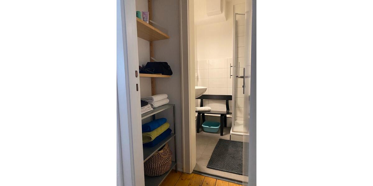 Erdgeschoßwohnung Hamburg Sternschanze - 2 Zimmer, 40 m&sup2;, 100&euro; | Angebot:26091678