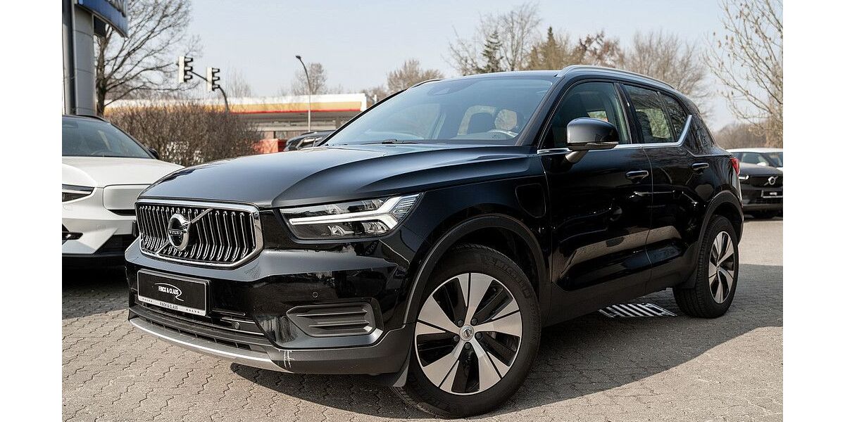 Volvo XC40 55.100 km 27.890 &euro; Pinneberg 25421