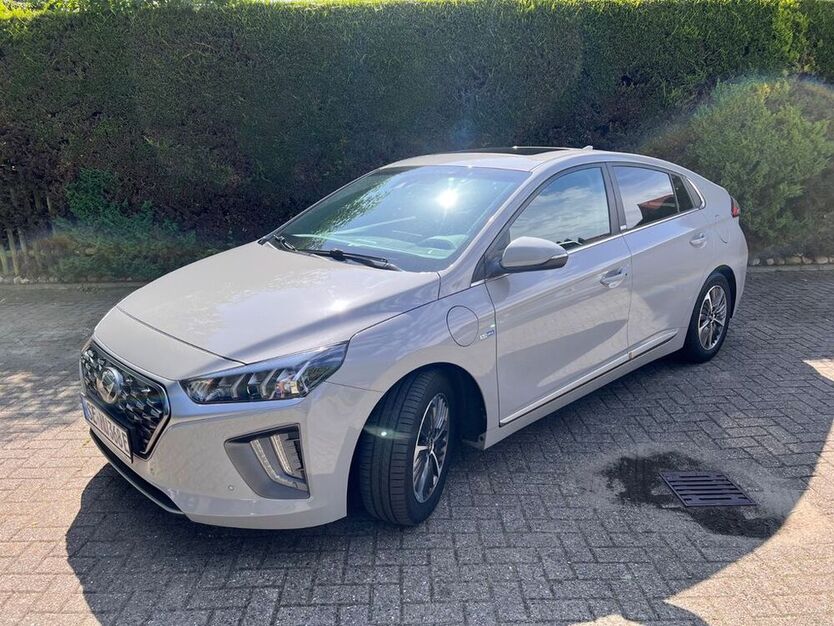 IONIQ