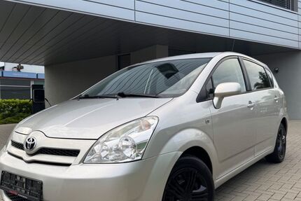 Toyota Corolla Verso 191.000 km 4.890 € Pinneberg 25421