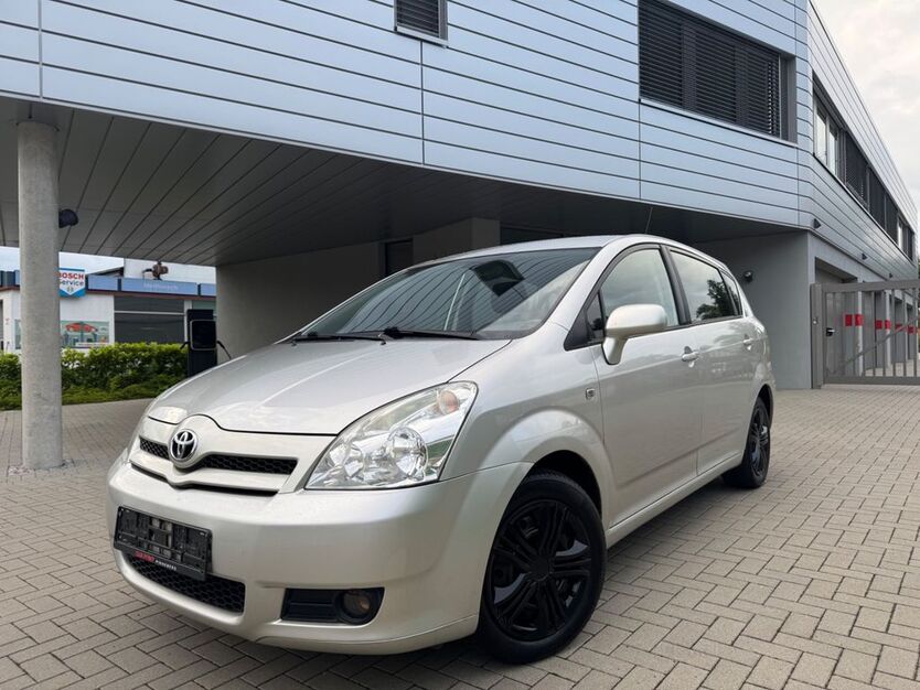 Toyota Corolla Verso 191.000 km 4.890 € Pinneberg 25421