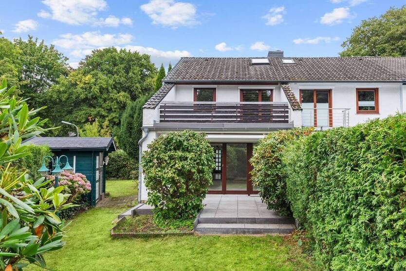 Reihenendhaus in idyllischer Stadtrandlage