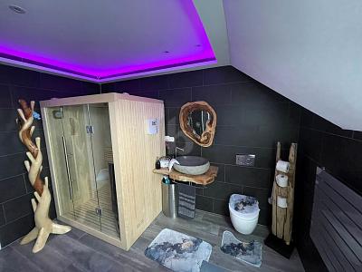 LUXURIÖS MÖBLIERTE WOHNUNG MIT WELLNESSBEREICH 3 zimmer