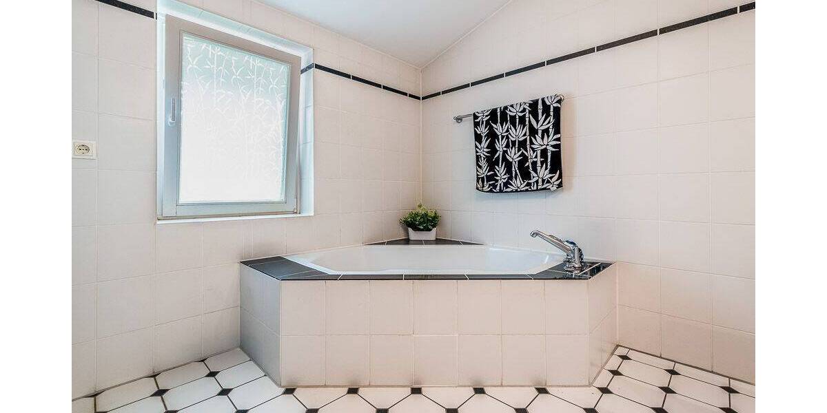 Einfamilienhaus Hamburg Rissen - 4 Zimmer, 177 m&sup2;, 1.075.000&euro; | Angebot:26903567
