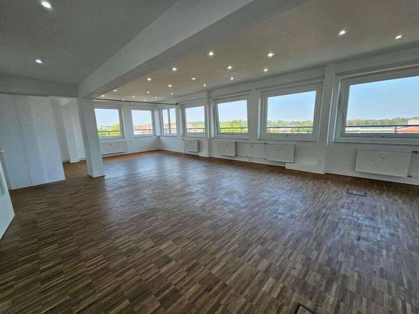 Büro in Hamburg 1.850 € 150 m²