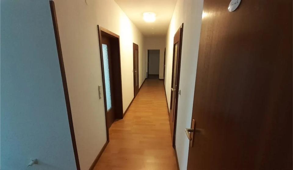 Dachgeschoßwohnung Hoisdorf - 4 Zimmer, 131 m&sup2;, 1.809&euro; | Angebot:24705483