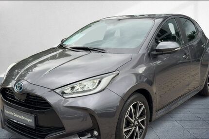 Toyota Yaris 46.783 km 18.490 &euro; Hamburg 21079