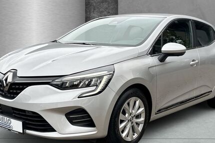 Renault Clio 30.843 km 14.990 € Hamburg 22117