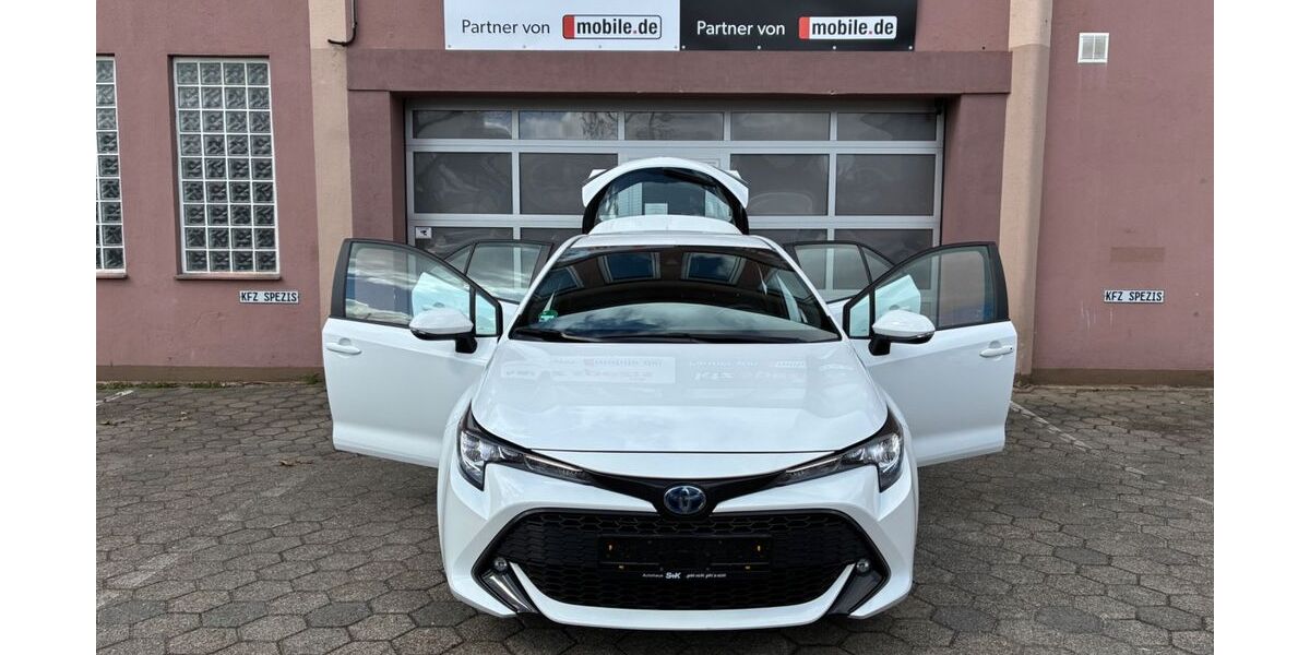 Toyota Corolla 21.268 km 21.470 &euro; Hamburg 20537