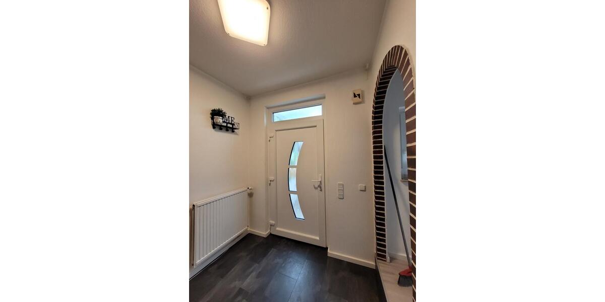 Etagenwohnung Bönningstedt - 4 Zimmer, 90 m&sup2;, 1.500&euro; | Angebot:25395219