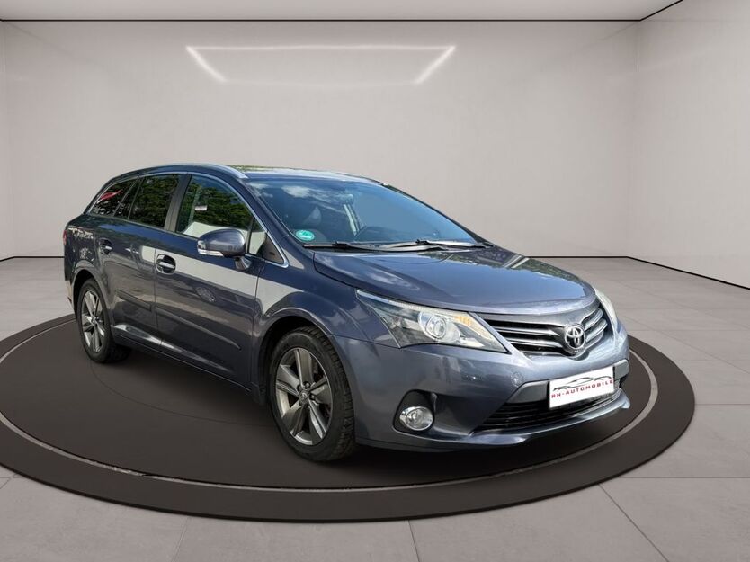 Toyota Avensis 189.000 km 8.490 € Hamburg 22043