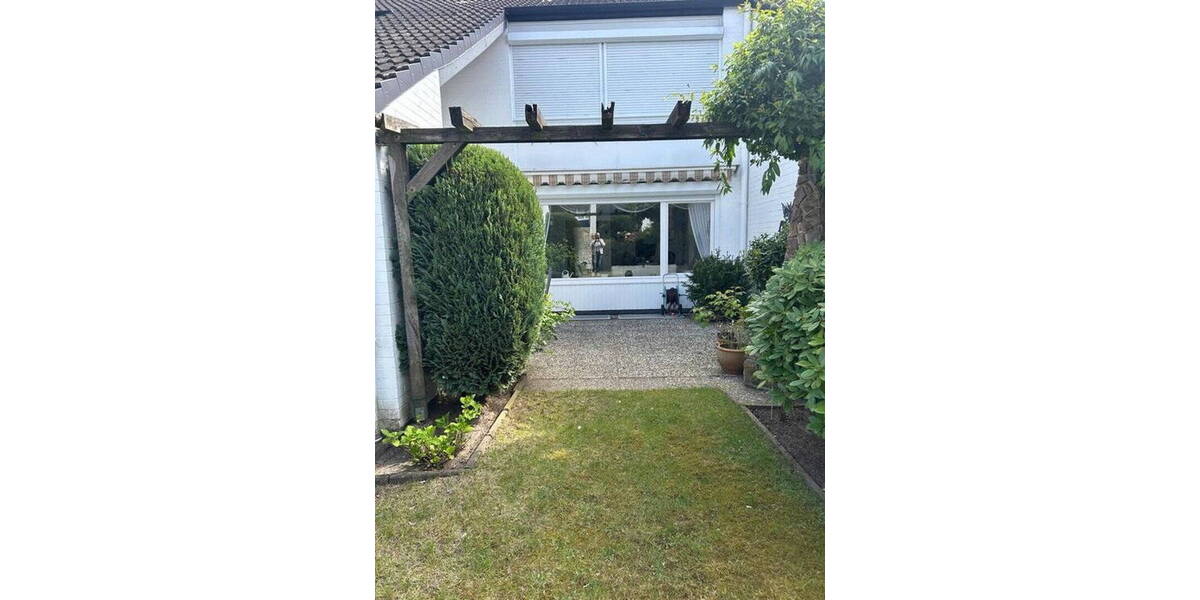 Reihenmittelhaus Glinde - 4 Zimmer, 121 m&sup2;, 456.000&euro; | Angebot:26648024