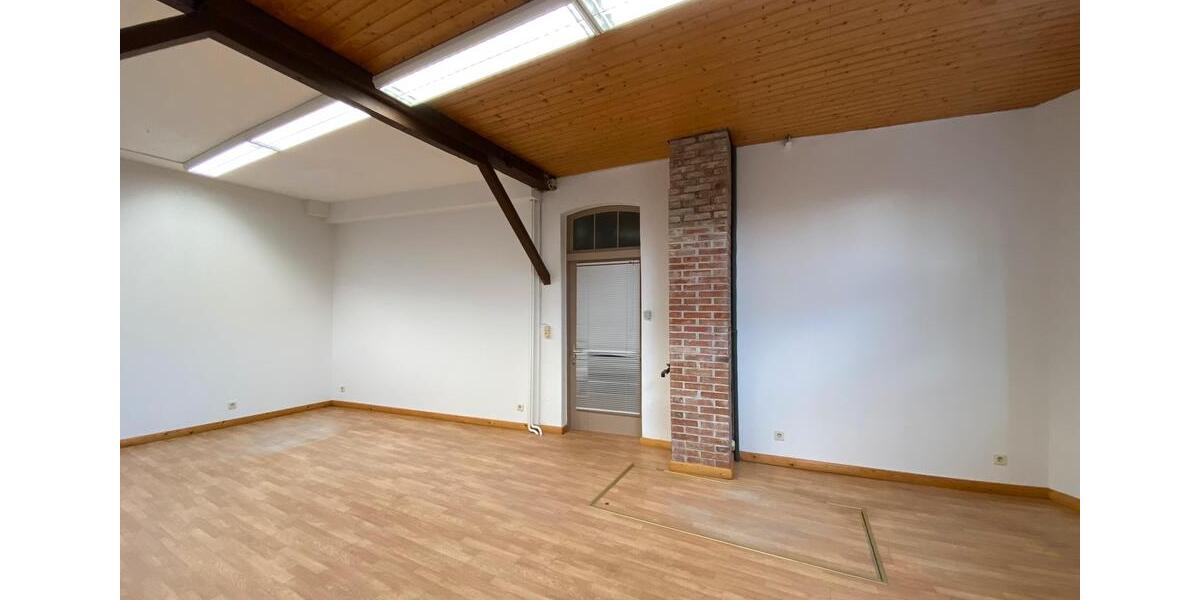 Helle Büro- oder Ladenfläche zimmer