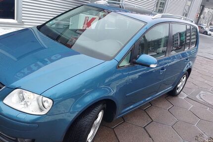 VW Touran 339.155 km 2.200 &euro; Hamburg 22549