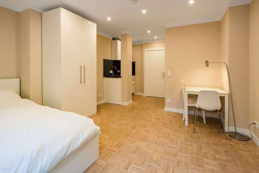 Wohnung zum Kaufen in Hamburg 231.800 € 23.34 m²
