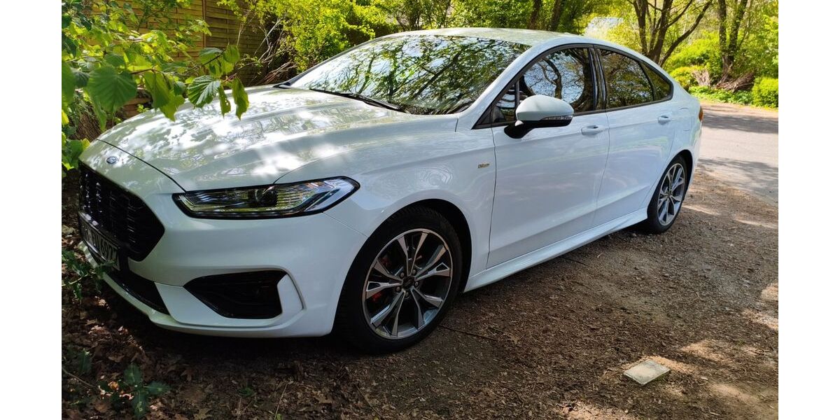 Ford Mondeo 121.100 km 18.900 &euro; Hamburg 21147