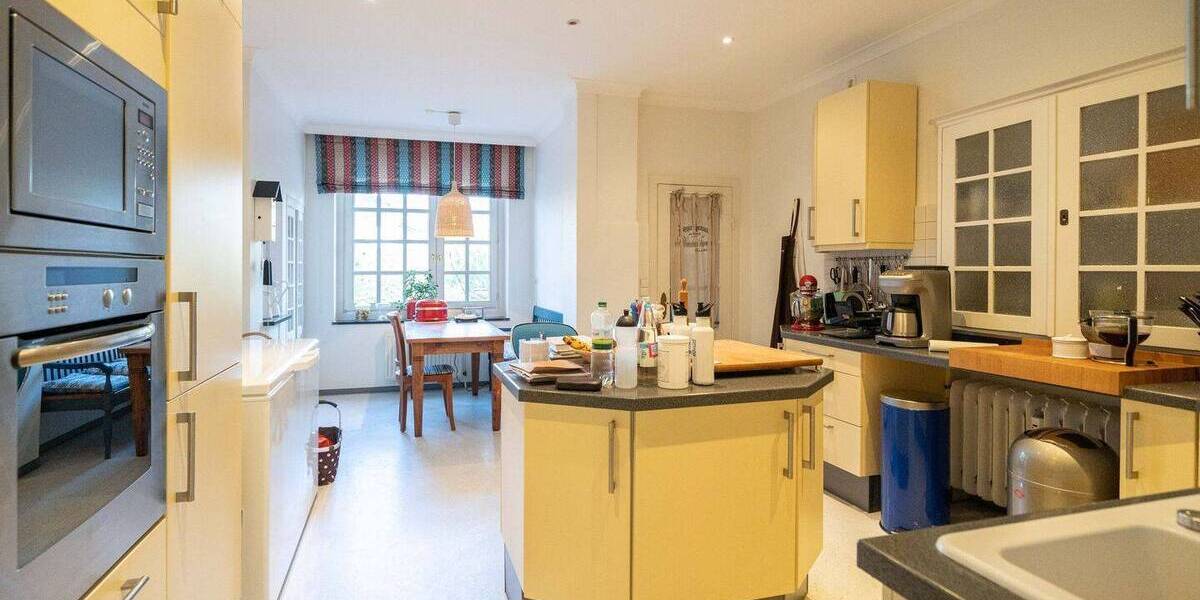 Etagenwohnung Hamburg Rahlstedt - 4 Zimmer, 175 m&sup2;, 2.460&euro; | Angebot:26879158