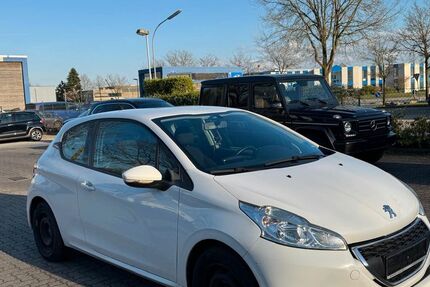 Peugeot 208 145.000 km 1.800 &euro; Henstedt Ulzburg 24558