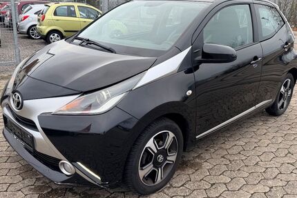 Toyota Aygo (X) 156.000 km 5.999 &euro; Buxtehude 21614