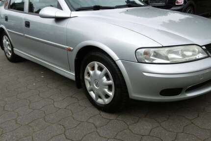 Opel Vectra 118.700 km 2.900 € Hamburg 22459