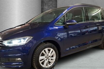 VW Touran 44.136 km 25.940 &euro; Hamburg 22047