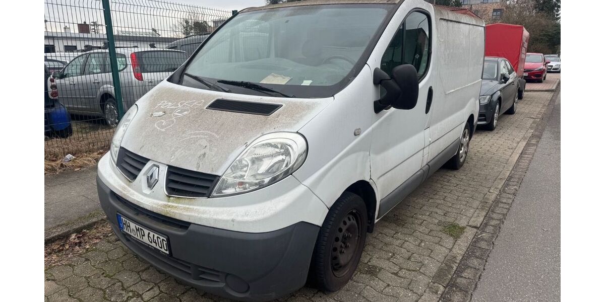 Renault Trafic 179.298 km 3.800 &euro; Hamburg 22047