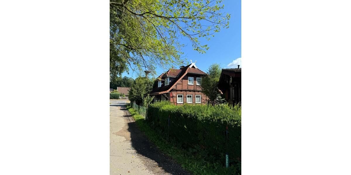 Einfamilienhaus Winsen (Luhe) - 7 Zimmer, 200 m&sup2;, 405.000&euro; | Angebot:27089276
