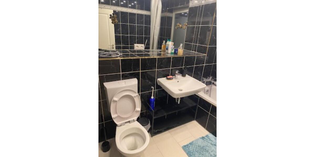 Etagenwohnung Hamburg Schnelsen - 5 Zimmer, 12 m&sup2;, 650&euro; | Angebot:25257870