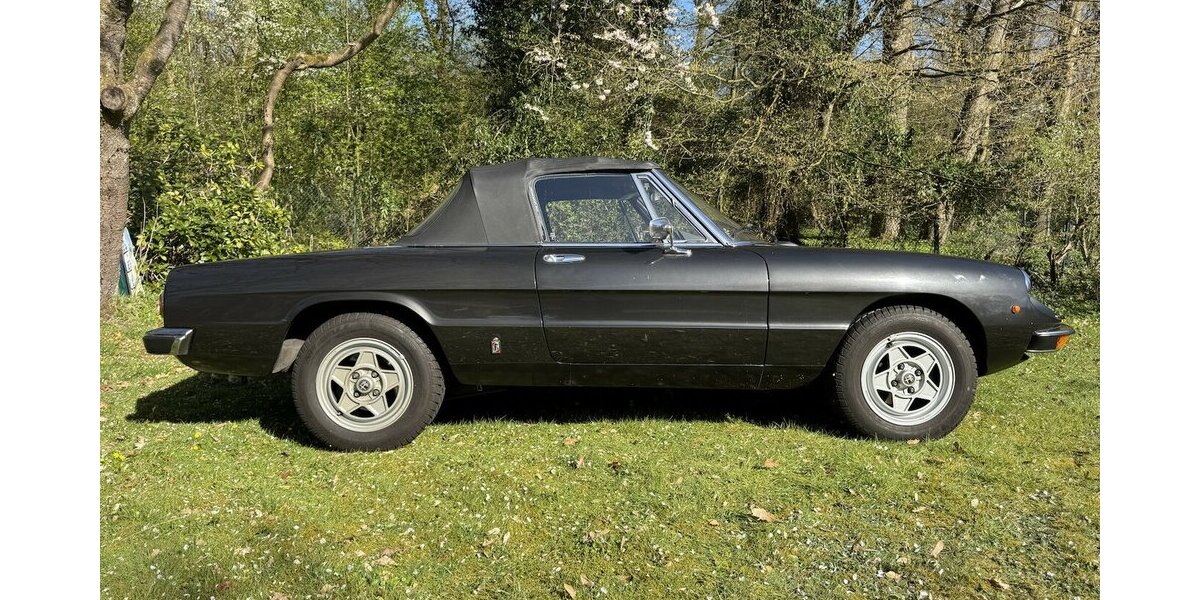 Alfa Romeo Spider 2000 1. Hand, so nicht wieder zu bekommen 85.560 km 29.999 &euro; Hamburg 22339