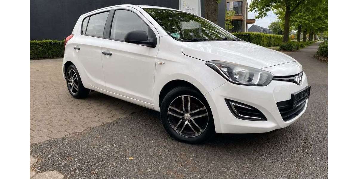 Hyundai i20 49.000 km 5.990 &euro; Hamburg 22179